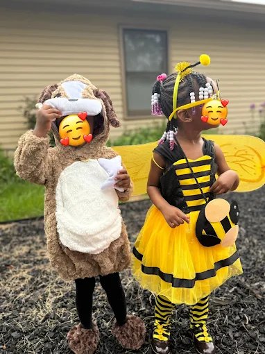 Child with zebra balloon